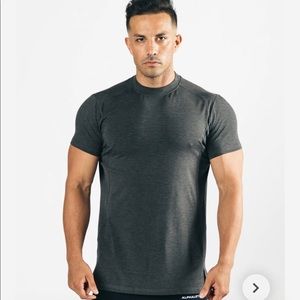 Alphalete Premium Stepped Hem Short Sleeve - Black Marled